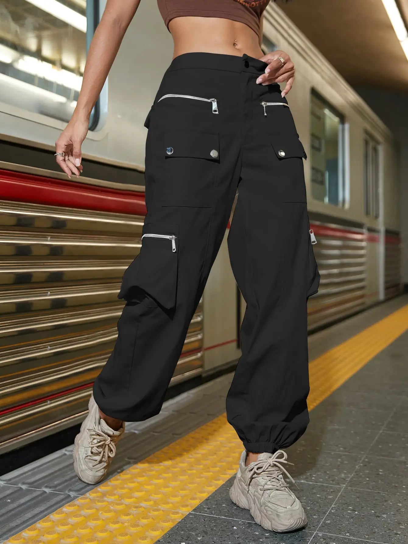 Flap Pocket Solid Zipper Detail Elastic Waist Back Cargo Pants Casual